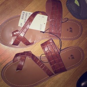 H&M brown print sandals flip flops 7 38